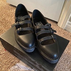 TUK 3 Strap Mary Janes women’s size 9